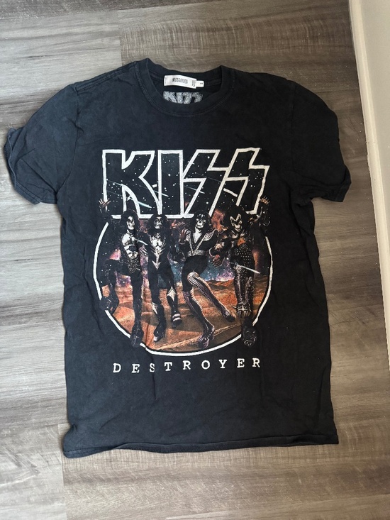 Missguided Tops - MISSGUIDED KISS BAND T-SHIRT